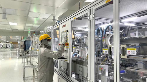 十年磨一劍 從跟跑到領(lǐng)跑，中國(guó)液晶面板與通訊設(shè)備的雙重逆襲